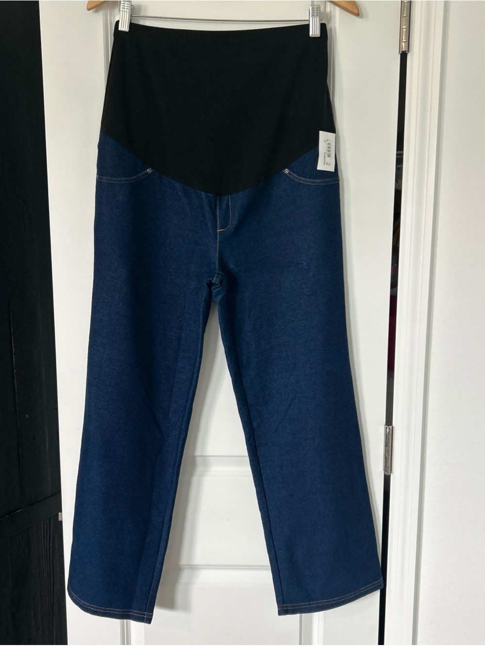 Time and Tru Maternity Essentials Straight Leg Jeggings, Medium- New